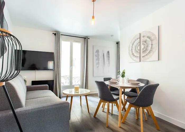 Cmg Montmartre/ Trois Freres